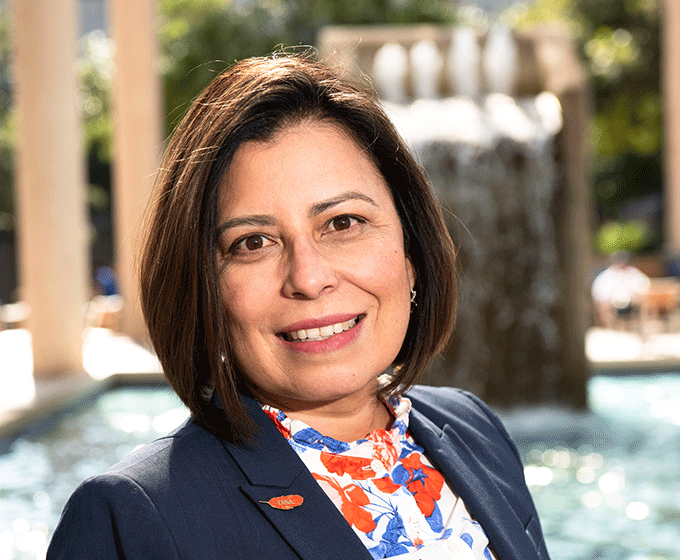 Business Journal to recognize Veronica Salazar Mendez with a 2021 Women’s Leadership Award