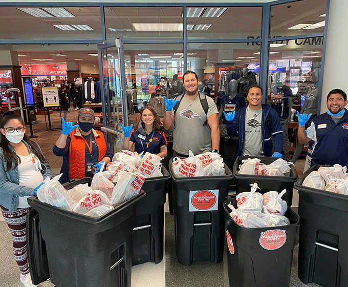 Roadrunners helping Roadrunners during annual Thanksgiving food drive