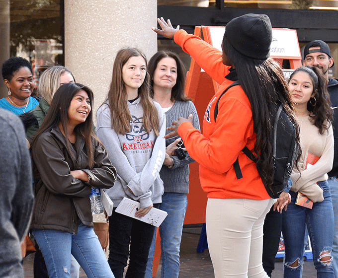 Future Roadrunners experience campus life during UTSA Day