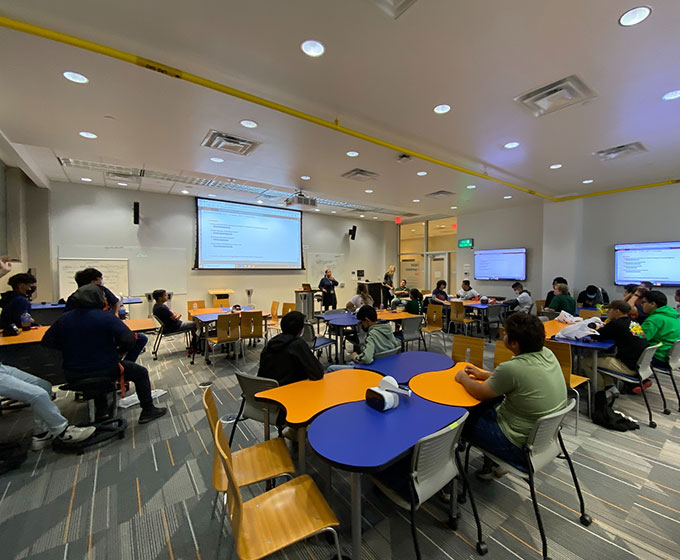 Northside students gain knowledge of UTSA’s cybersecurity and intern programs
