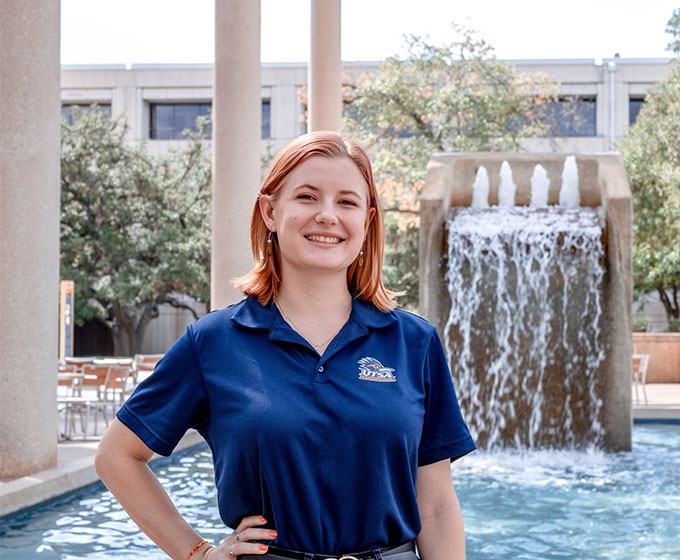 UTSA SGA  president welcomes Roadrunners back to campus