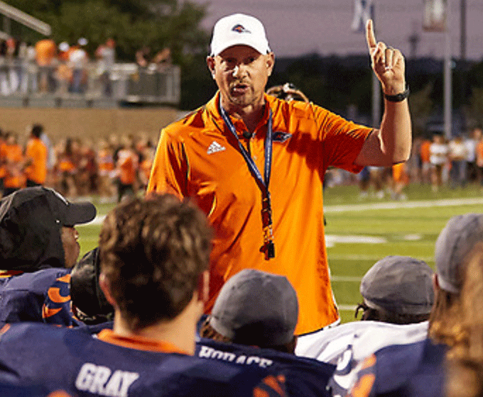 ‘Bull don’t care’: UTSA coach Jeff Traylor discusses the 2022 football season