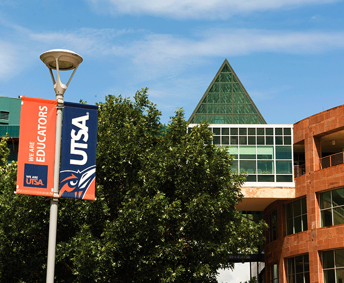 Nineteen UTSA faculty earn new honorific title of Distinguished Teaching Professor