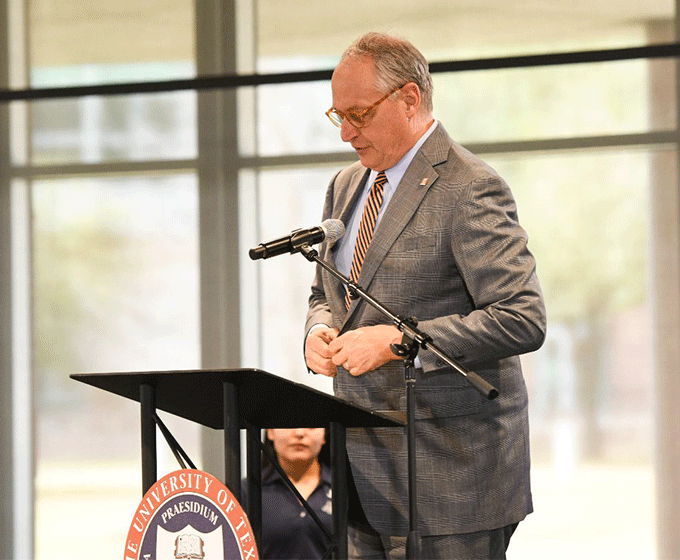 UT System Board, Chancellor deliver ‘Promise’ to help UTSA students pay for college