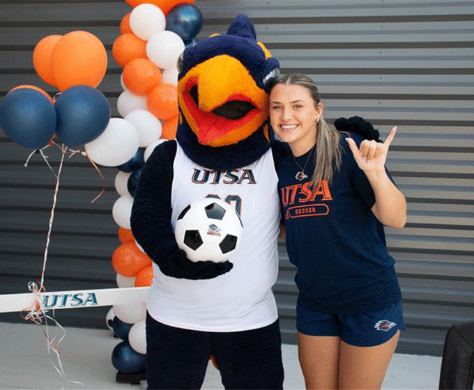 UTSA officially opens Park West Fieldhouse to support student-athletes