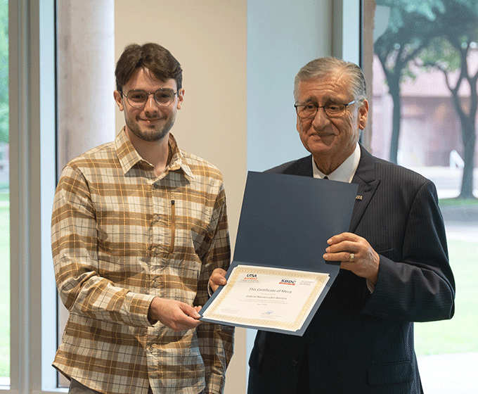 New entrepreneurship program pairs UTSA students with small business owners for real-world experience