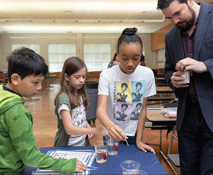 NIH awards UTSA professors $1.35M to train engineering ‘superheroes’