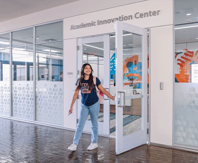 New UTSA internship empowers students to lead in AI innovation