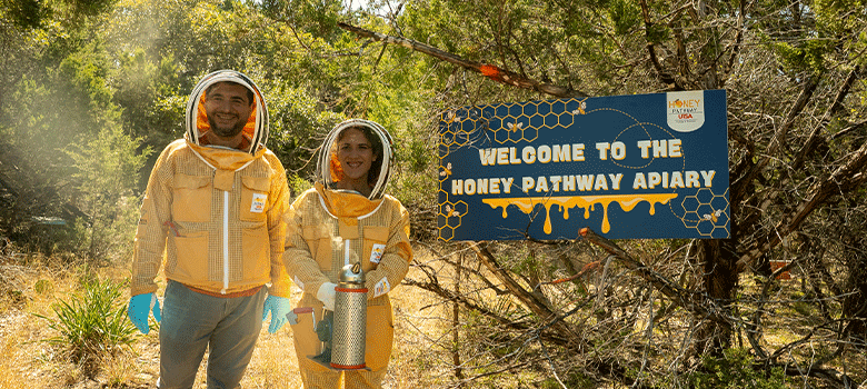 UTSA students explore medicinal potential of honey through hands-on course