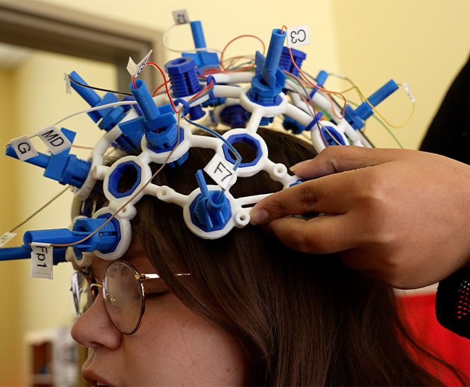 UTSA students explore next evolution of neurofeedback counseling
