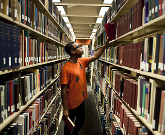 New reading resources at UTSA Libraries bring books to life